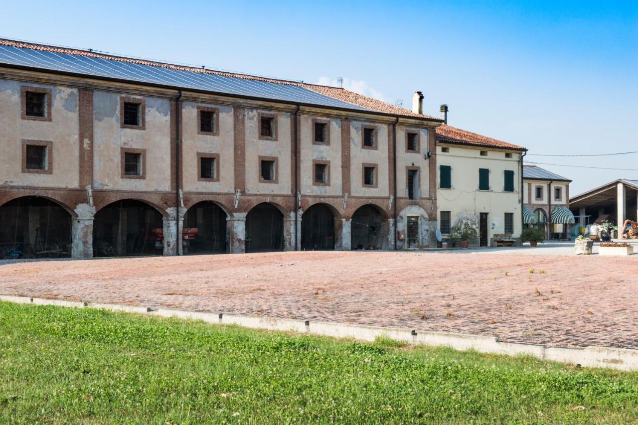 Agriturismo Lecolombare 노가롤 로카 외부 사진