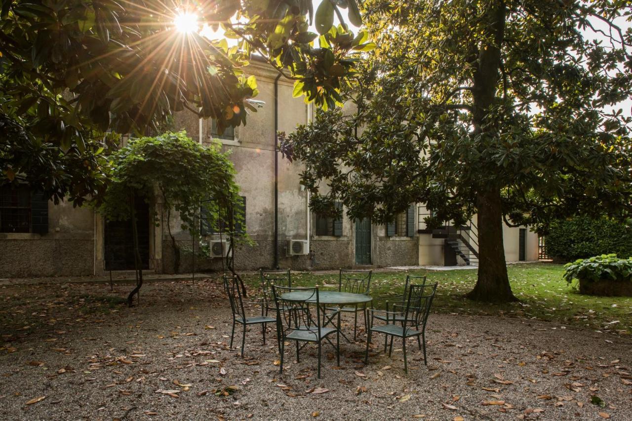 Agriturismo Lecolombare 노가롤 로카 외부 사진