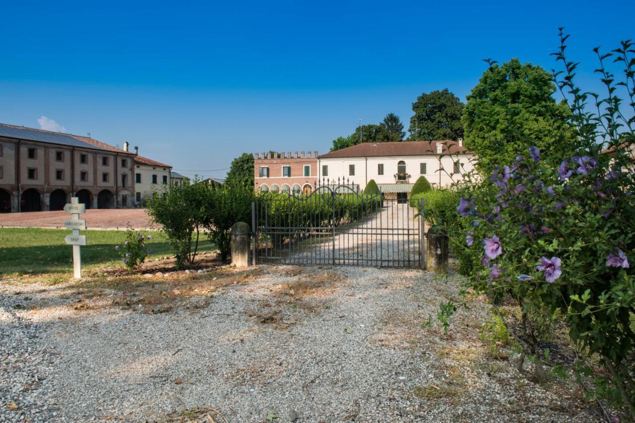 Agriturismo Lecolombare 노가롤 로카 외부 사진