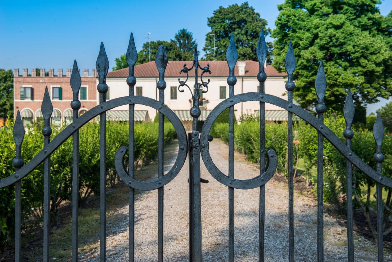 Agriturismo Lecolombare 노가롤 로카 외부 사진