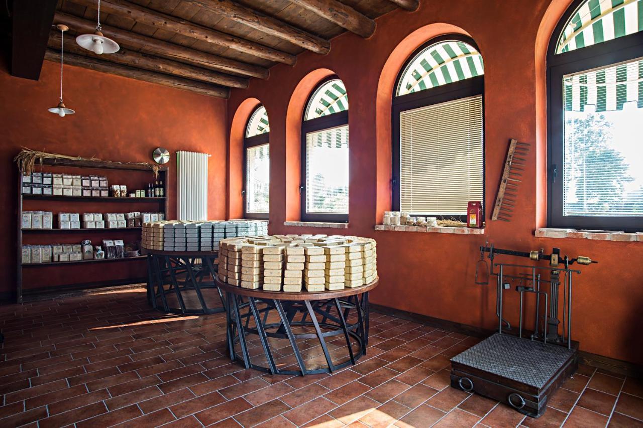 Agriturismo Lecolombare 노가롤 로카 외부 사진